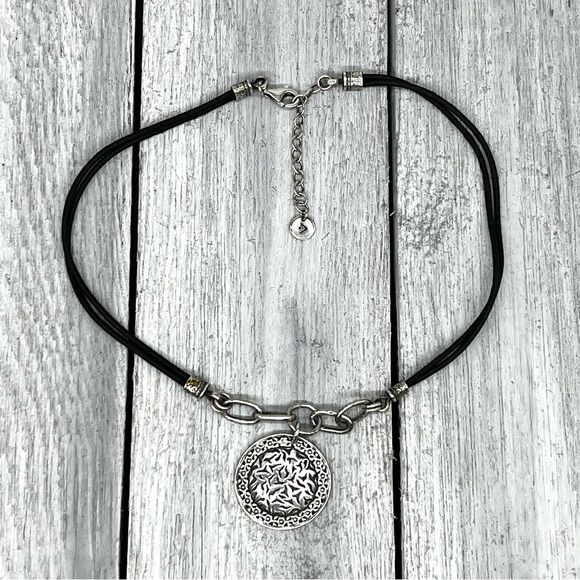 252. Signed Silpada “Sunburst” Sterling Silver and Leather Pendant Necklace - Picture 10 of 13